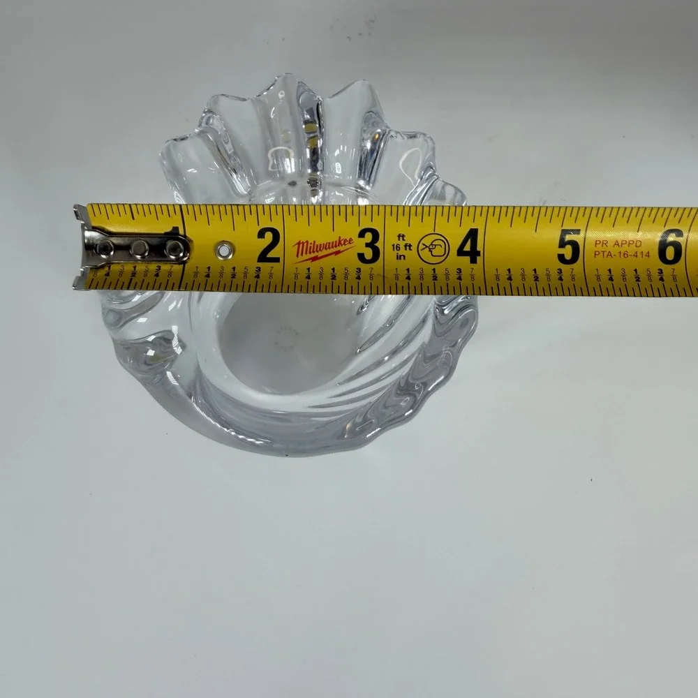 Clear Crystal Seashell Trinket or candy bowl‎ by Vannes made in France